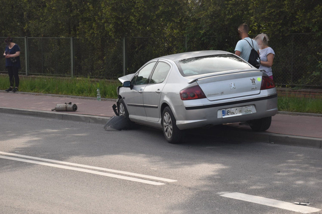 Zderzenie aut na alei Warszawskiej w Tarnobrzegu