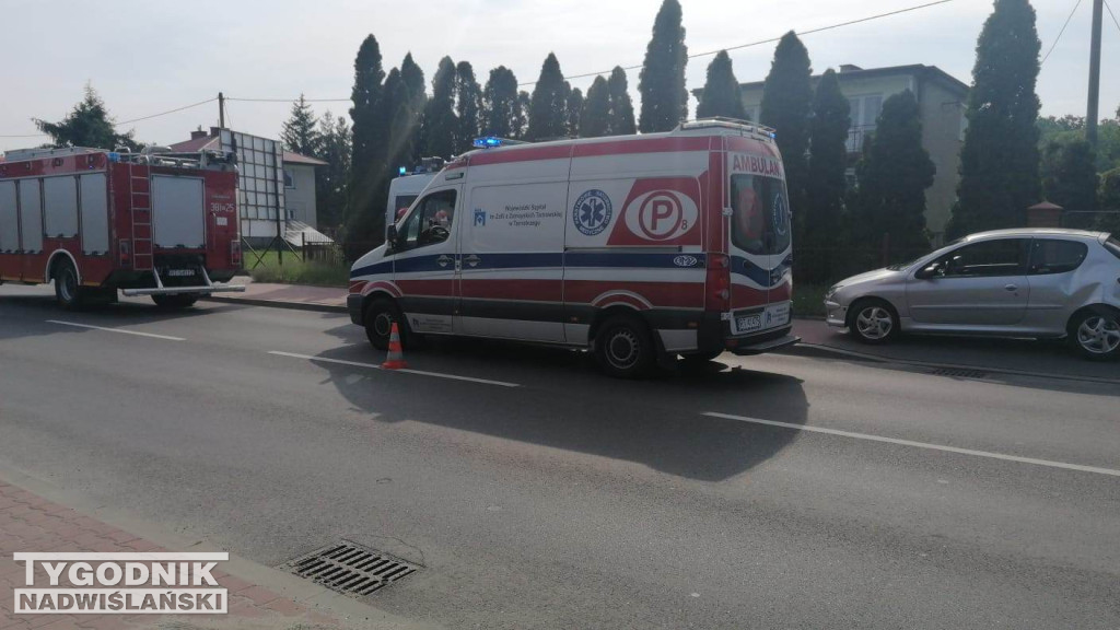 Zderzenie aut na alei Warszawskiej w Tarnobrzegu