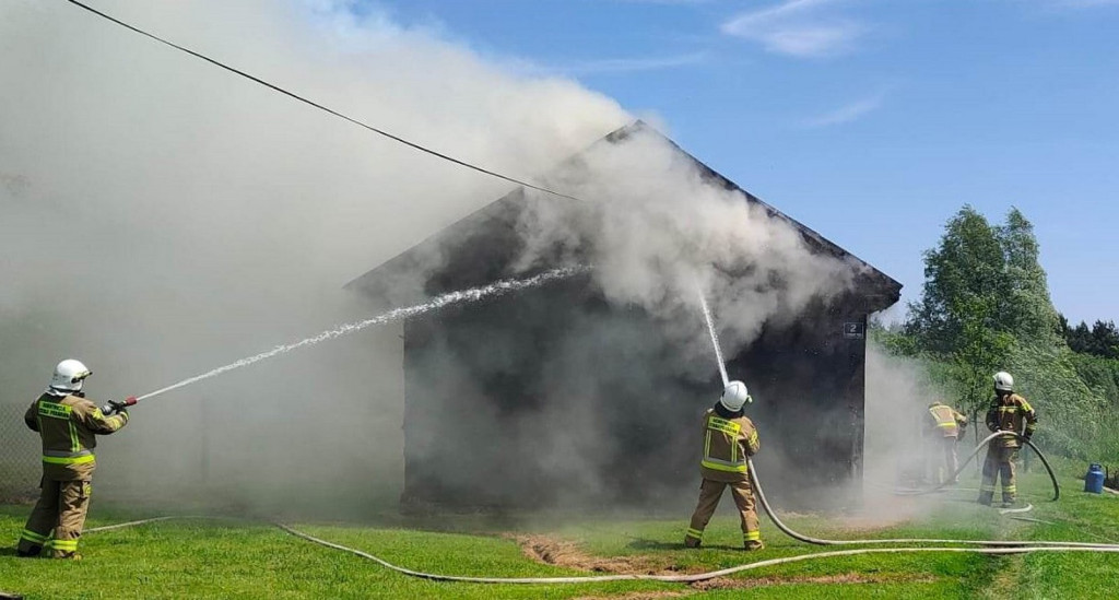 Pożar drewnianego domu w Osieku