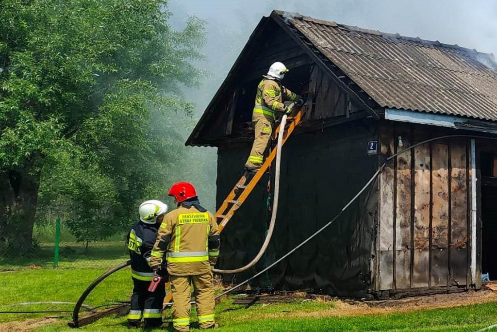 Pożar drewnianego domu w Osieku