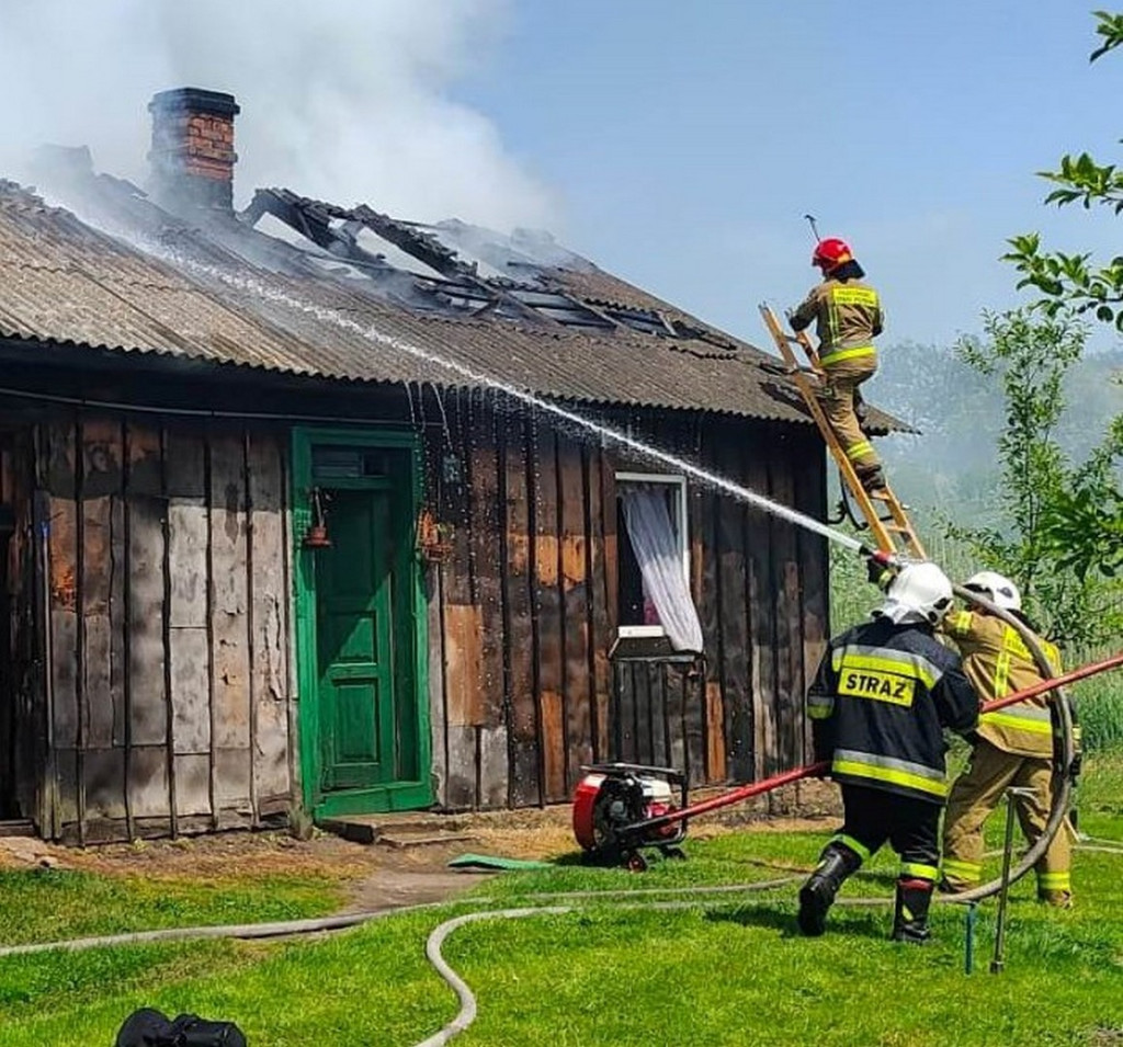 Pożar drewnianego domu w Osieku