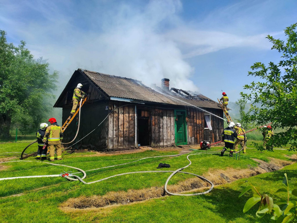 Pożar drewnianego domu w Osieku