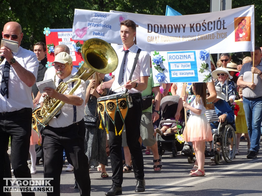 Przez Tarnobrzeg przeszedł Marsz dla Życia i Rodziny