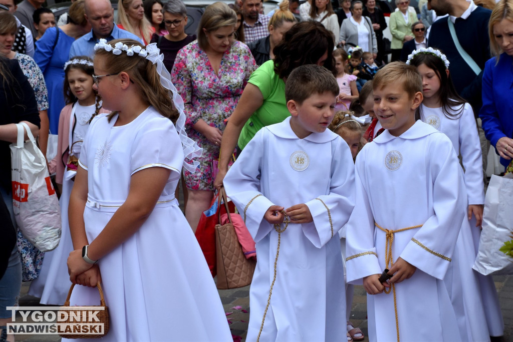 Boże Ciało w Tarnobrzegu. Procesja wyruszyła z Przywiśa