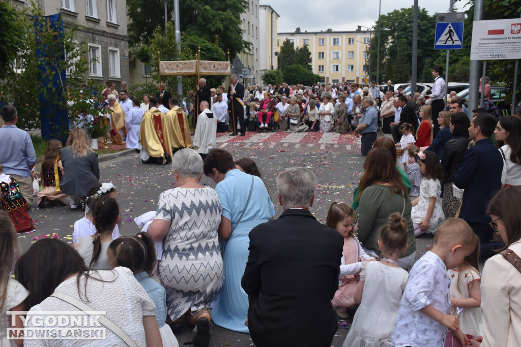 Procesja Bożego Ciała w Nowej Dębie