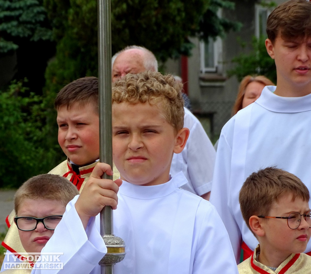 Boże Ciało w Tarnobrzegu. Procesja wyruszyła z Przywiśa