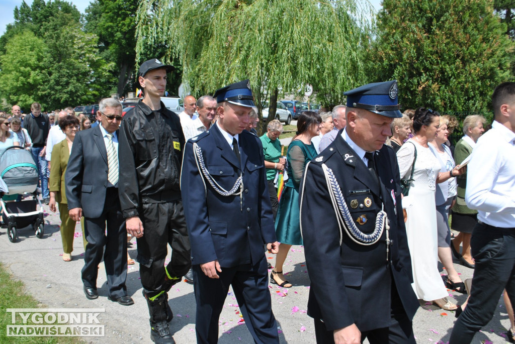 Procesja Bożego Ciała w Goźlicach w gm. Klimontów