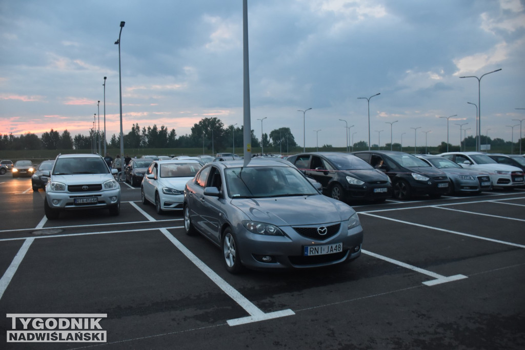 Kino samochodowe nad Jeziorem Tarnobrzeskim