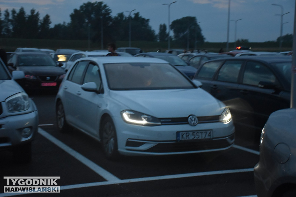 Kino samochodowe nad Jeziorem Tarnobrzeskim