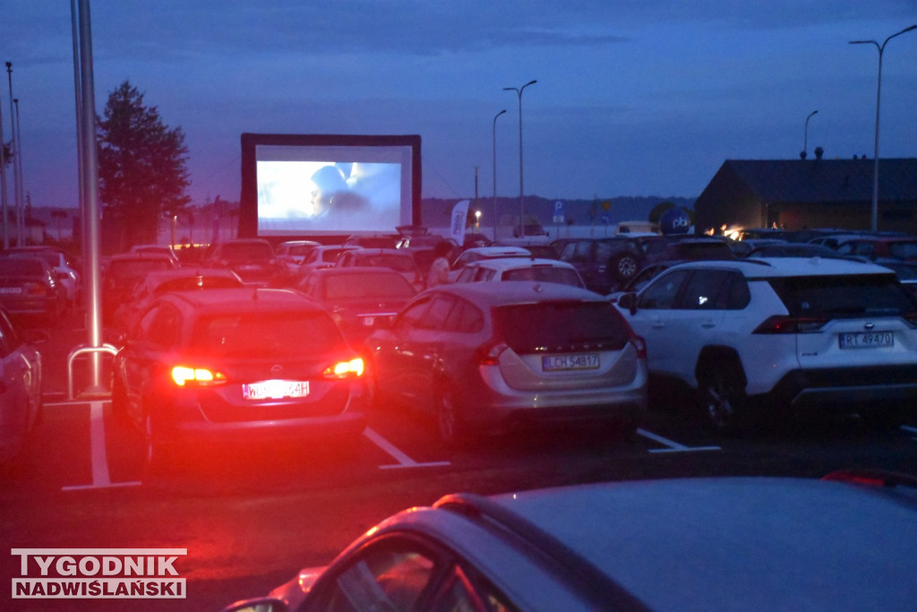 Kino samochodowe nad Jeziorem Tarnobrzeskim