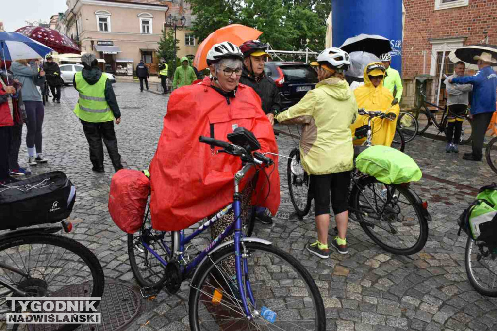Wyruszył XIV Sandomierski Rajd Papieski