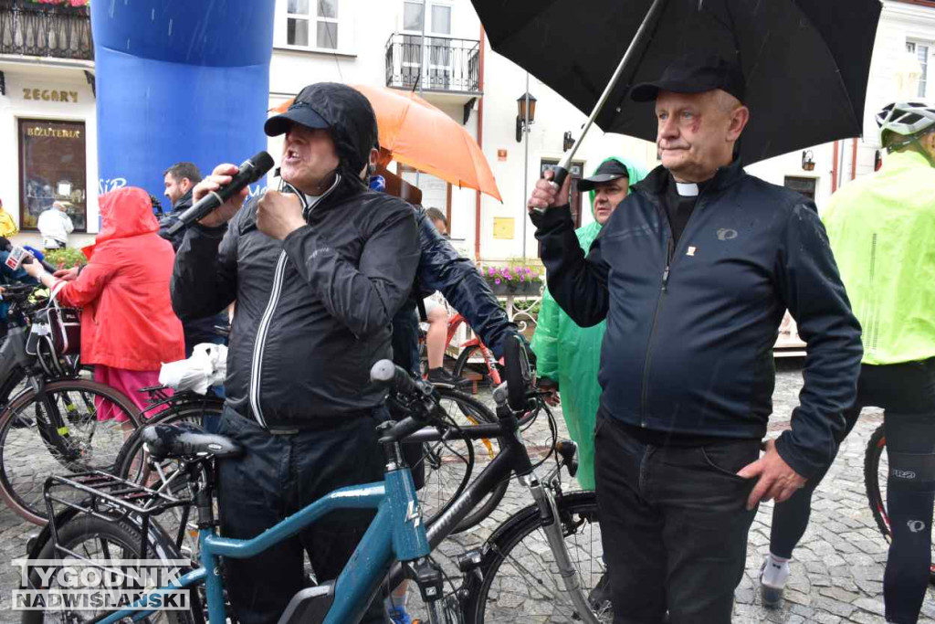 Wyruszył XIV Sandomierski Rajd Papieski