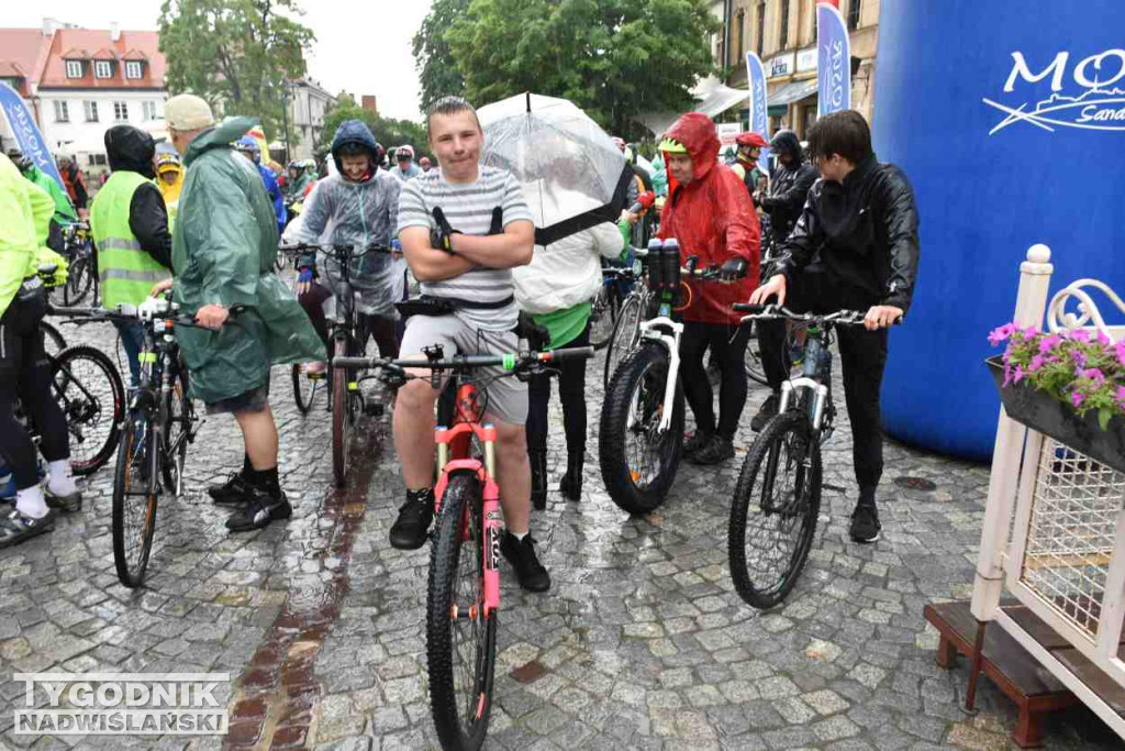 Wyruszył XIV Sandomierski Rajd Papieski