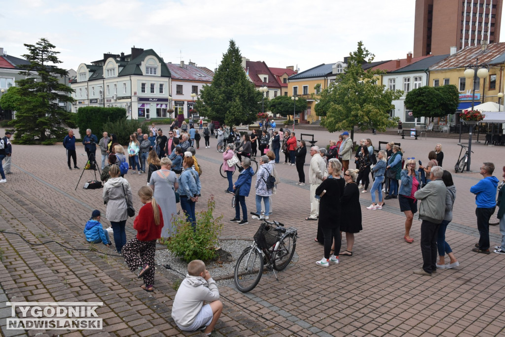 Protest na placu Bartosza Głowackiego w Tarnobrzegu