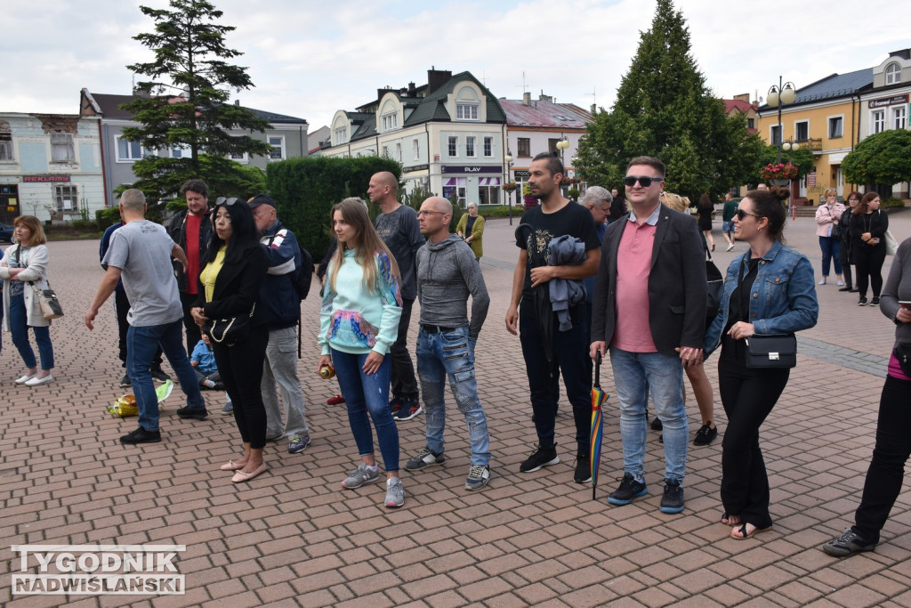 Protest na placu Bartosza Głowackiego w Tarnobrzegu
