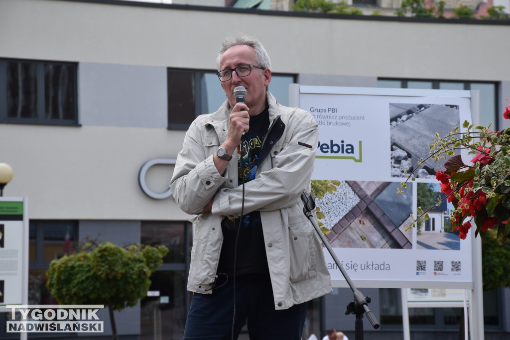 Protest na placu Bartosza Głowackiego w Tarnobrzegu