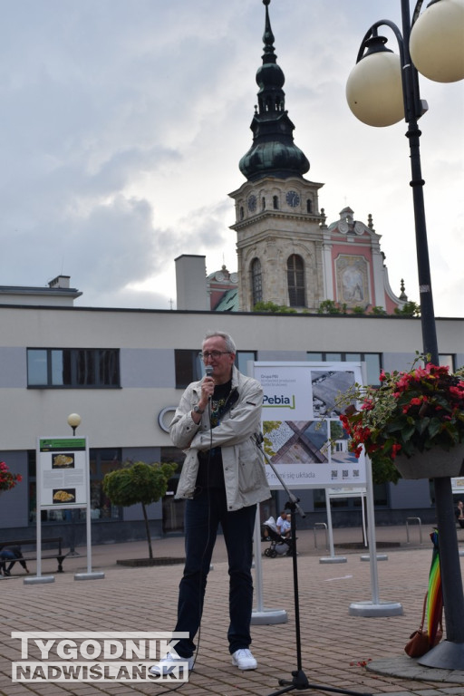 Protest na placu Bartosza Głowackiego w Tarnobrzegu