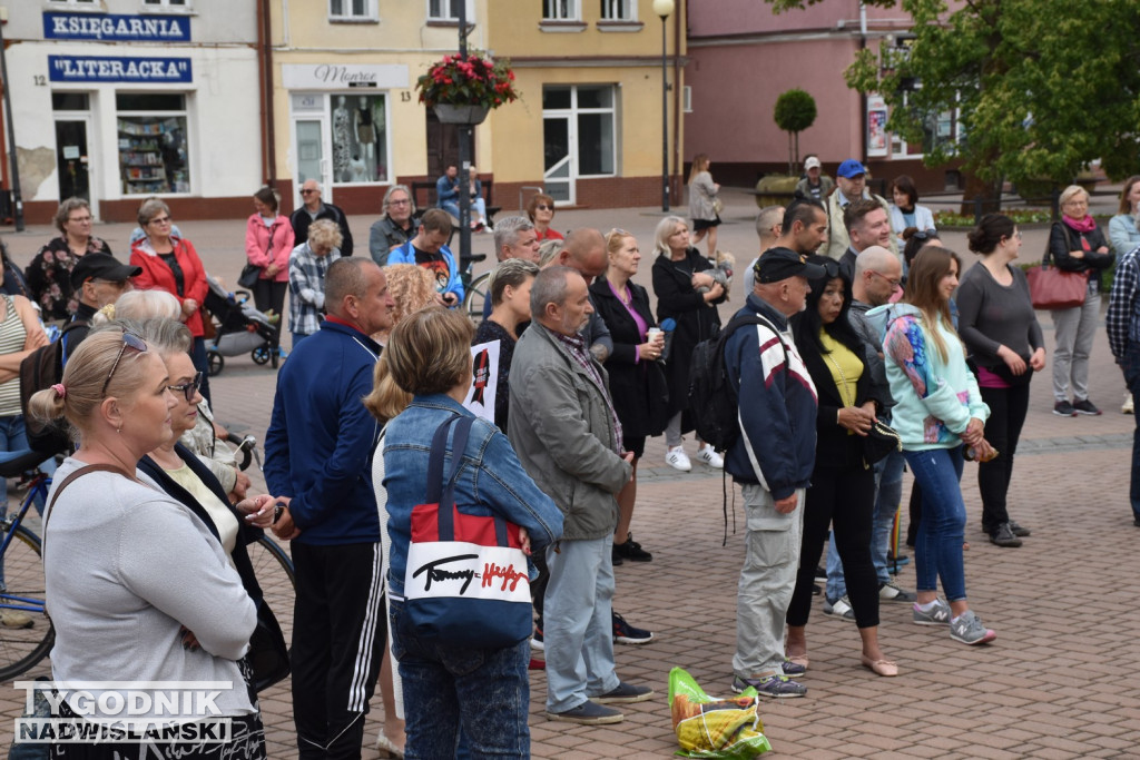 Protest na placu Bartosza Głowackiego w Tarnobrzegu