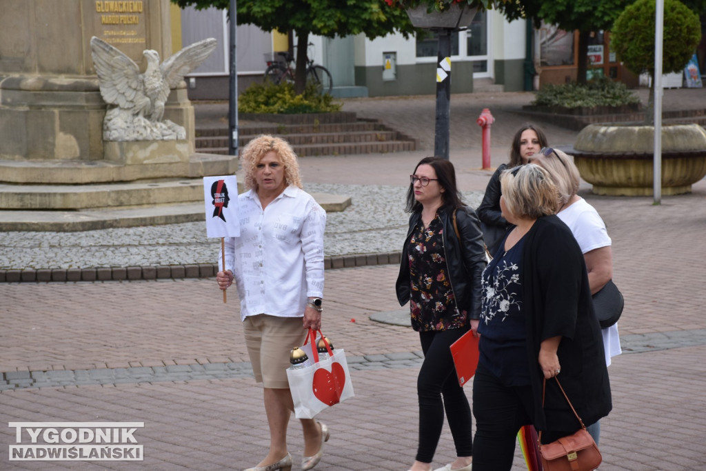 Protest na placu Bartosza Głowackiego w Tarnobrzegu