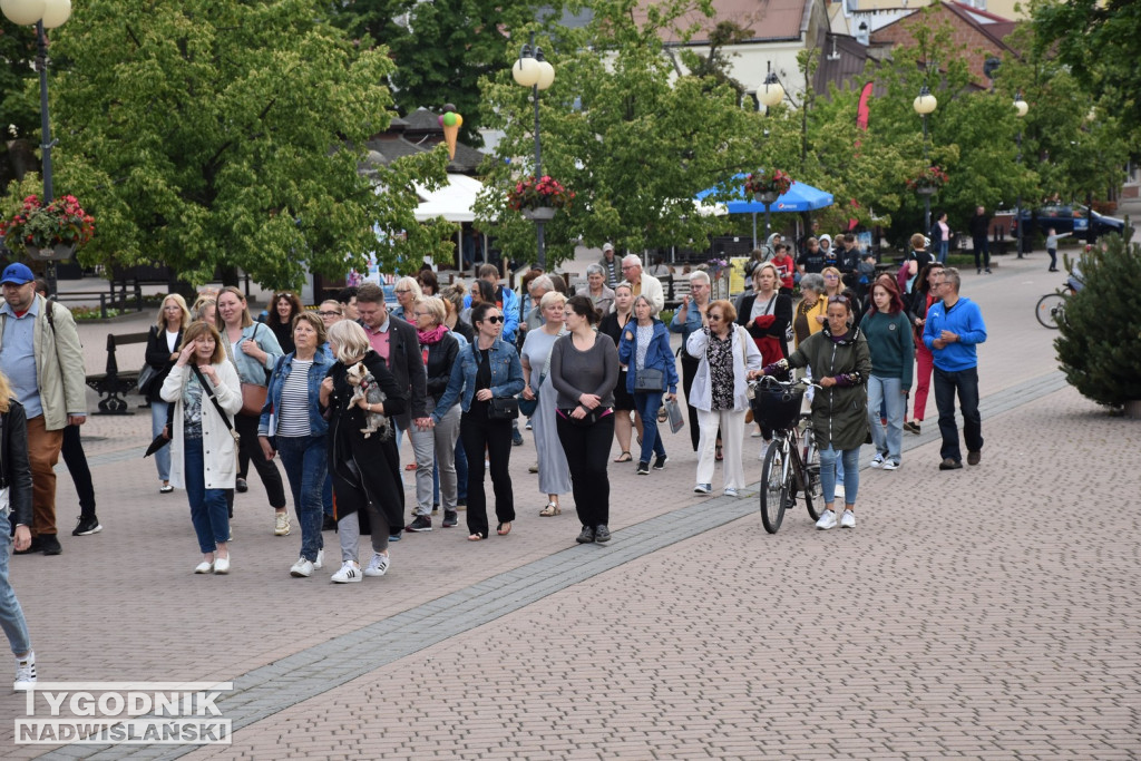 Protest na placu Bartosza Głowackiego w Tarnobrzegu
