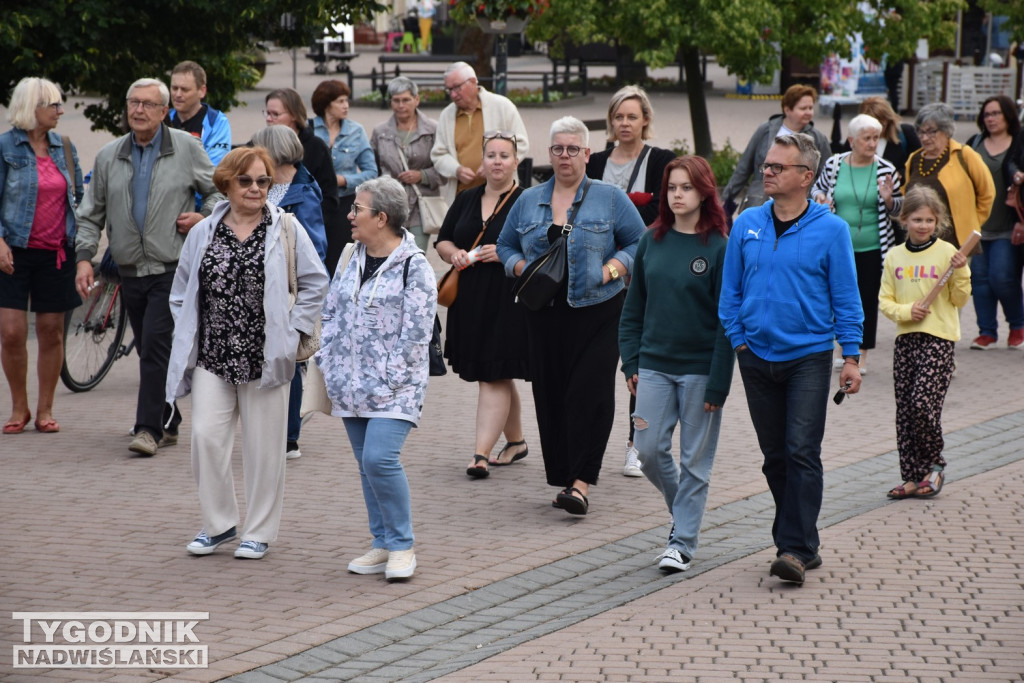 Protest na placu Bartosza Głowackiego w Tarnobrzegu