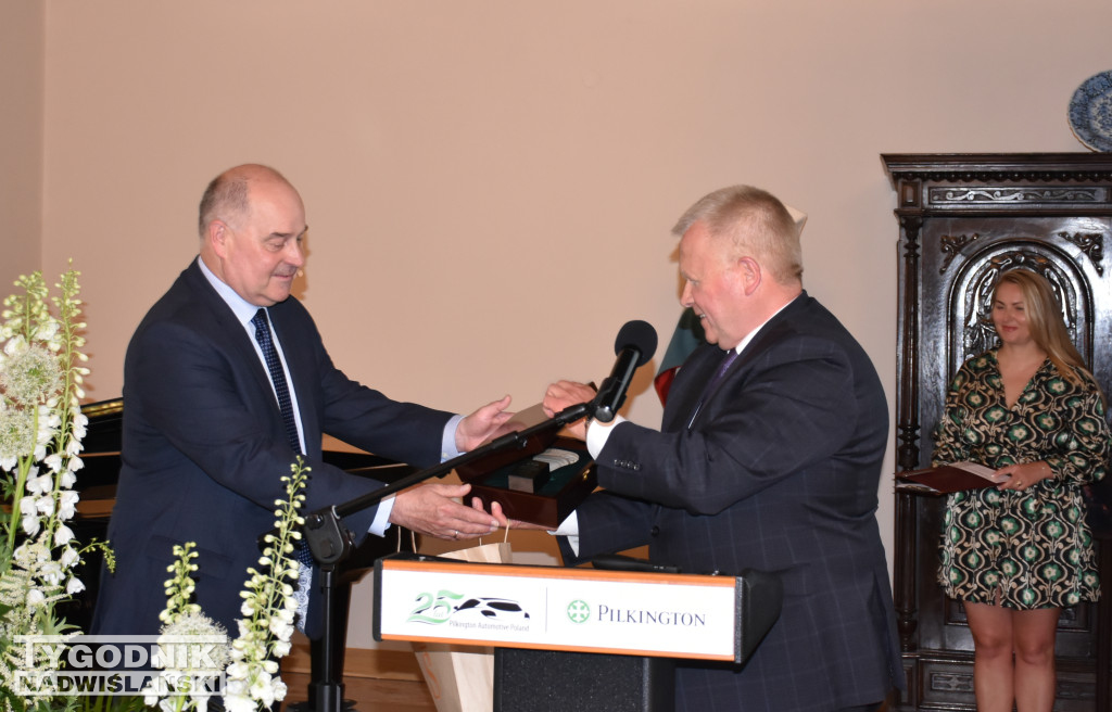 25 lat spółki Pilkington Automotive Poland