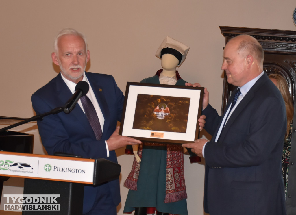 25 lat spółki Pilkington Automotive Poland