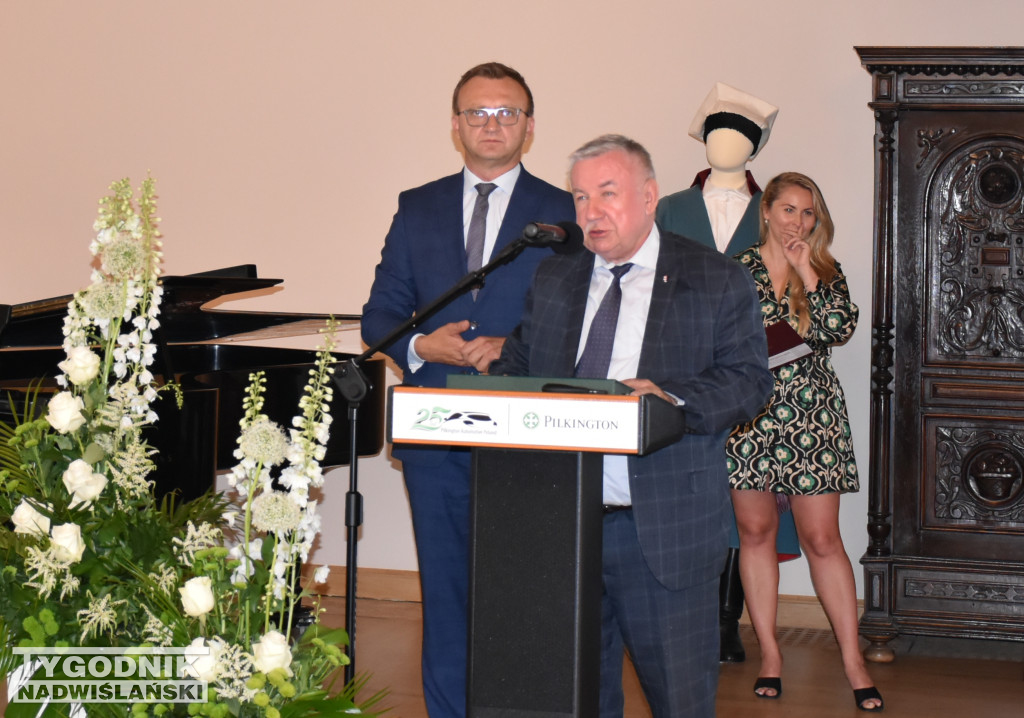 25 lat spółki Pilkington Automotive Poland