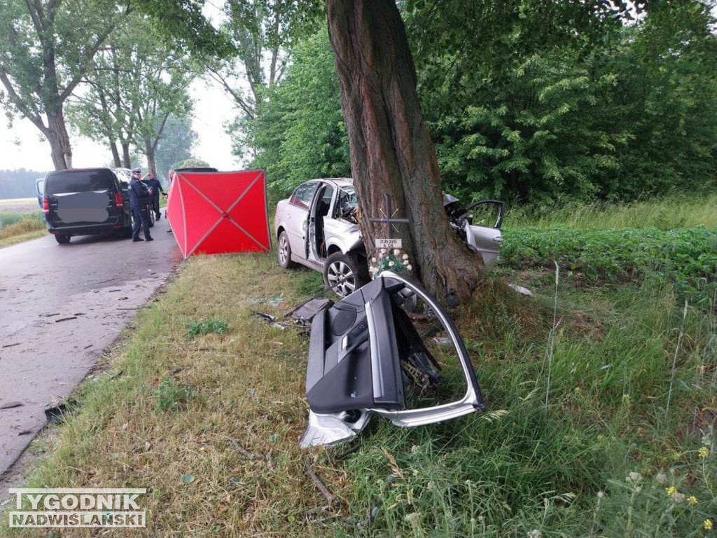 Tragiczny wypadek w Brzozowej. Nie żyją dwie osoby