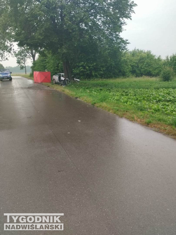 Tragiczny wypadek w Brzozowej. Nie żyją dwie osoby