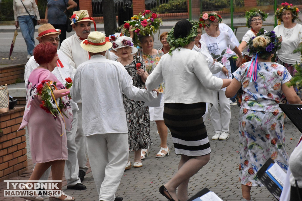 Noc Świętojańska seniorów w Tarnobrzegu