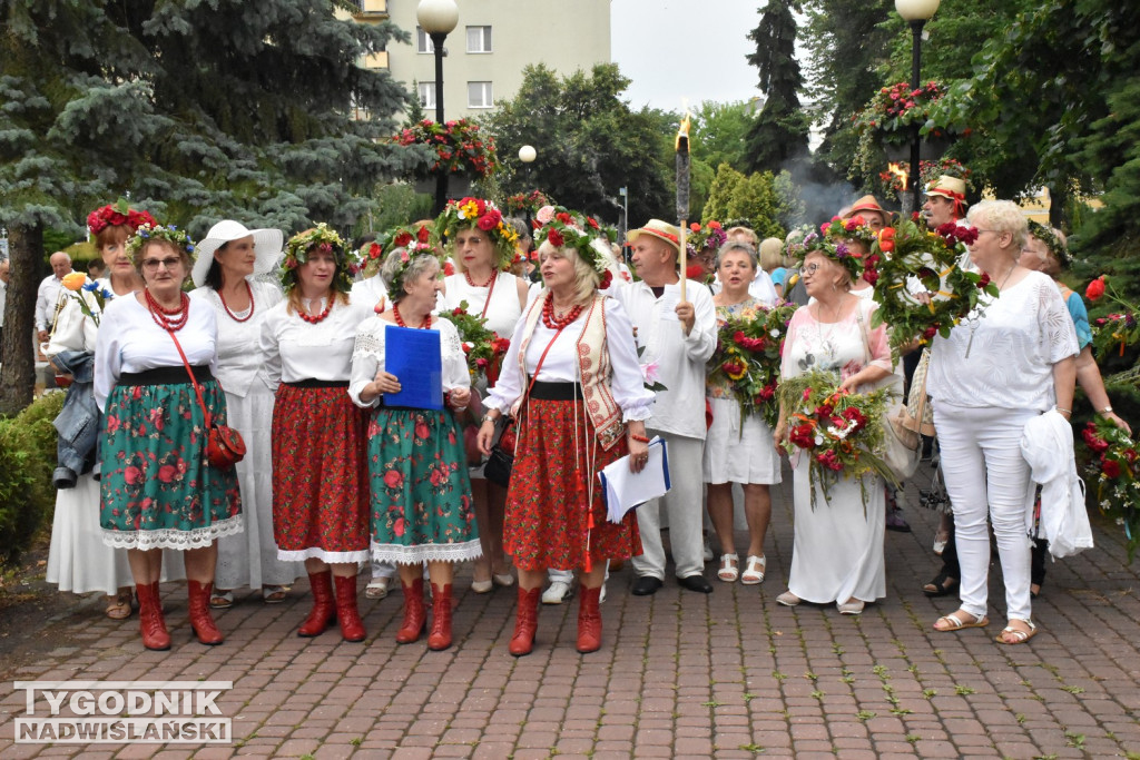Noc Świętojańska seniorów w Tarnobrzegu