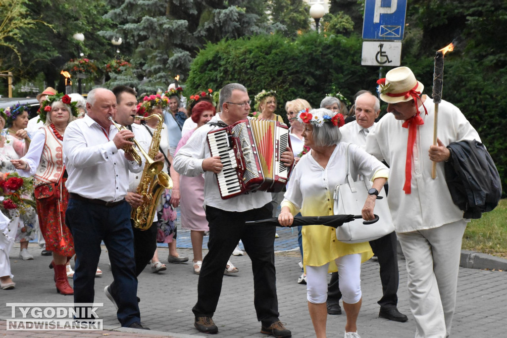 Noc Świętojańska seniorów w Tarnobrzegu
