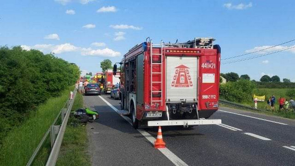 Motocykl rozbił się na krajowej 