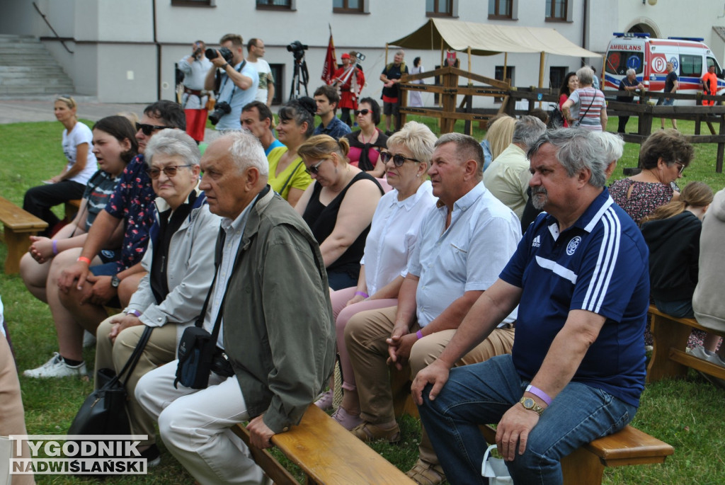 W Szydłowie walczą o Złote Ostrogi Jagiellonów