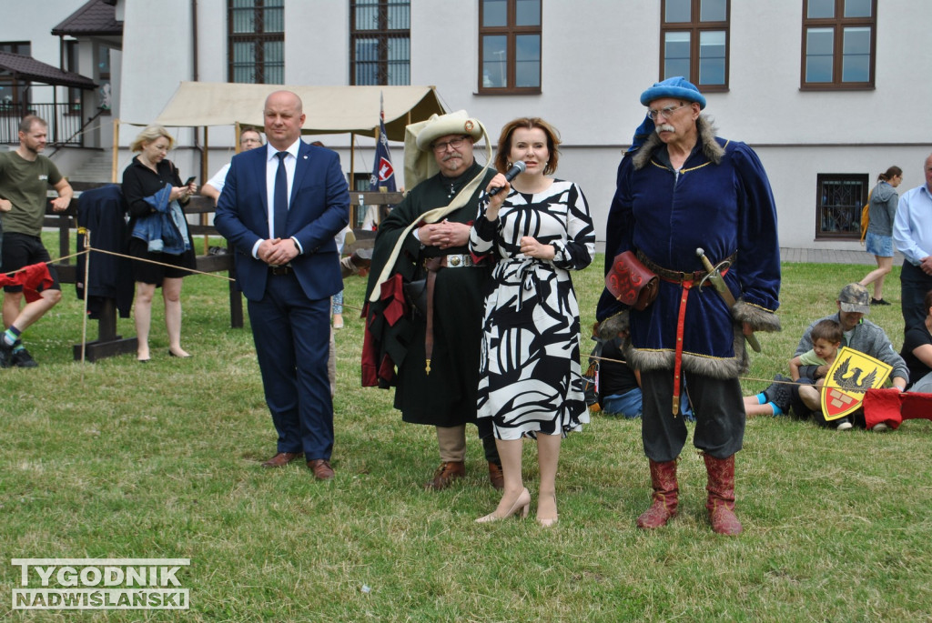 W Szydłowie walczą o Złote Ostrogi Jagiellonów