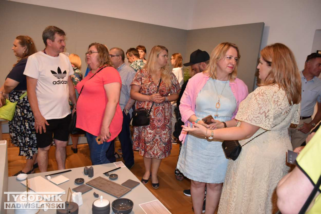 Ćmielowska porcelana w Muzeum Zamkowym