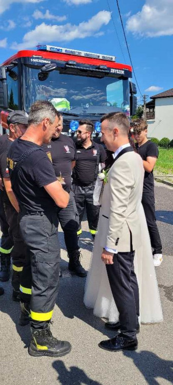 Ślub zastępcy naczelnika OSP w Osieku