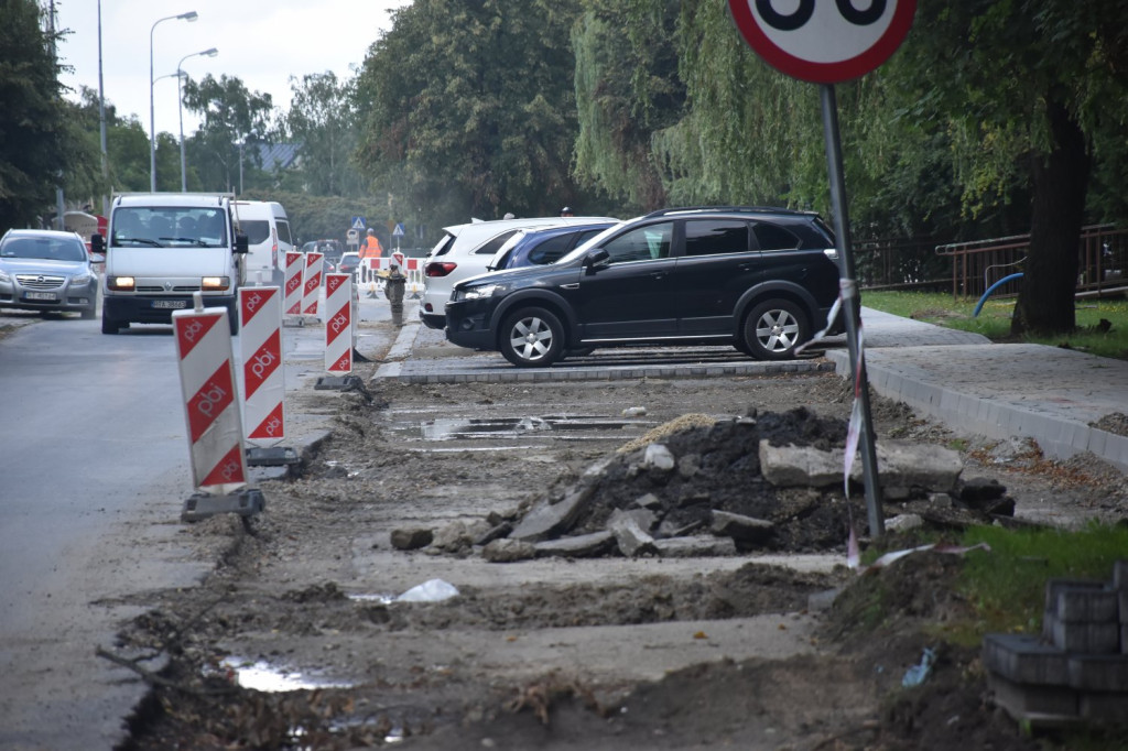 Prace na ul. Dąbrowskiej w Tarnobrzegu
