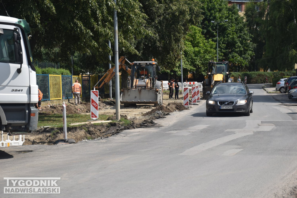 Prace na ul. Dąbrowskiej w Tarnobrzegu