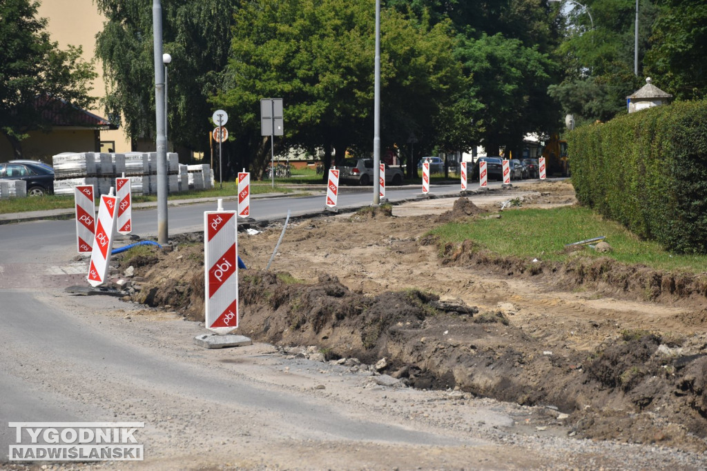 Prace na ul. Dąbrowskiej w Tarnobrzegu