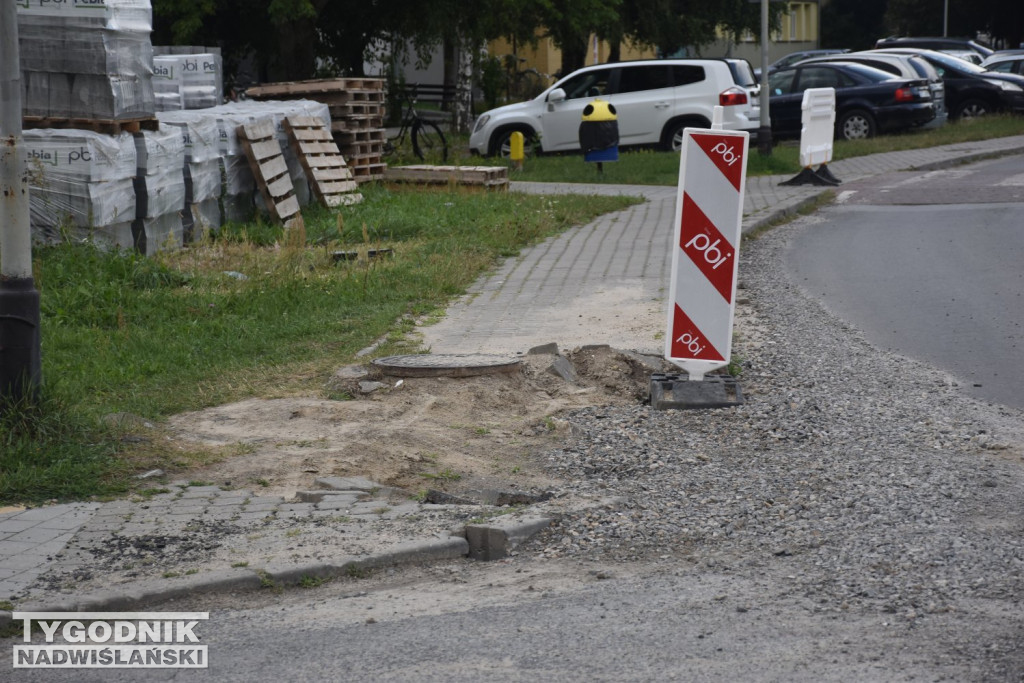 Prace na ul. Dąbrowskiej w Tarnobrzegu