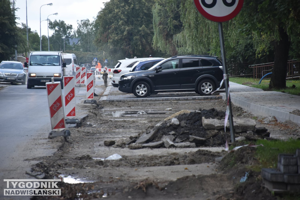 Prace na ul. Dąbrowskiej w Tarnobrzegu