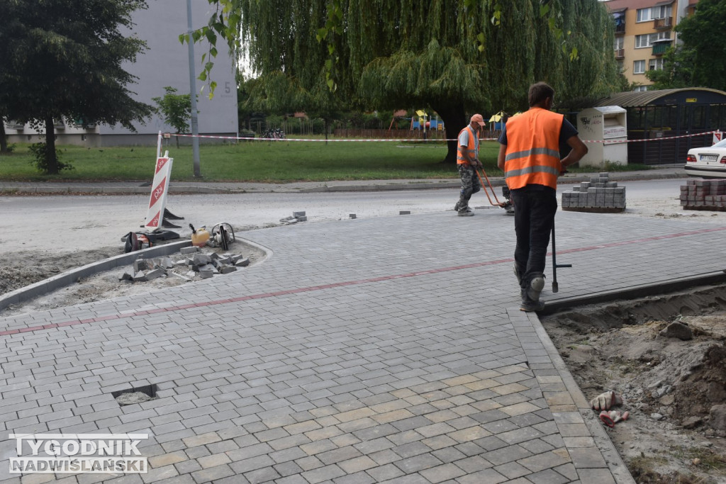 Prace na ul. Dąbrowskiej w Tarnobrzegu