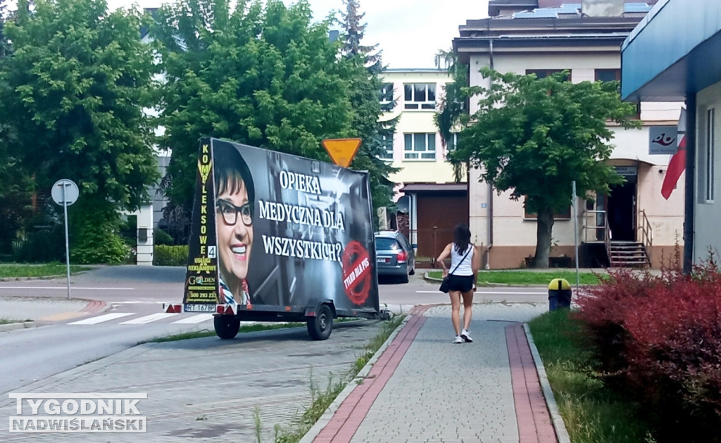 Baner na przywitanie marszałek Elżbiety Witek