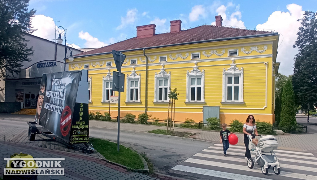 Baner na przywitanie marszałek Elżbiety Witek