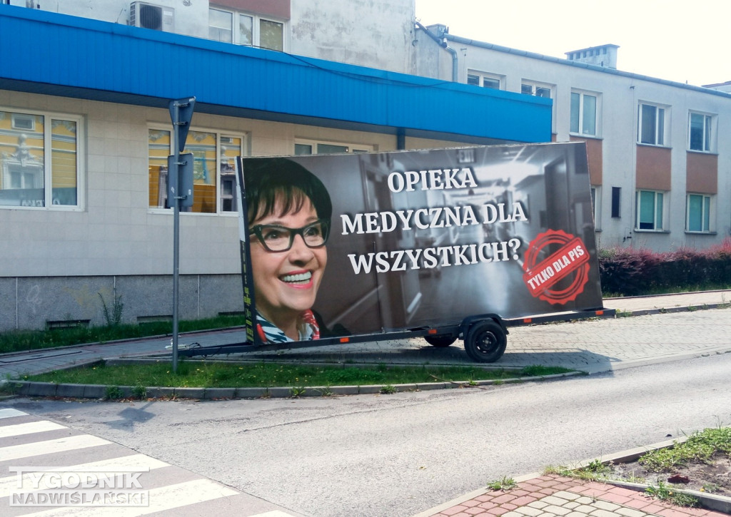 Baner na przywitanie marszałek Elżbiety Witek
