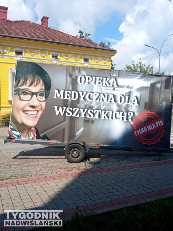 Baner na przywitanie marszałek Elżbiety Witek