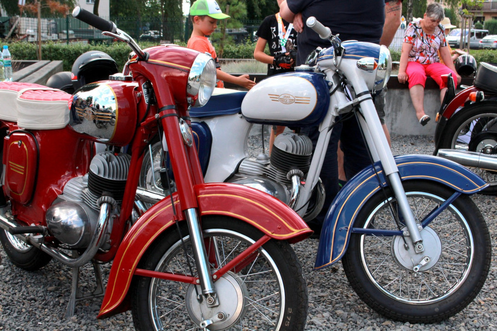 Retrotłoki w Gorzycach