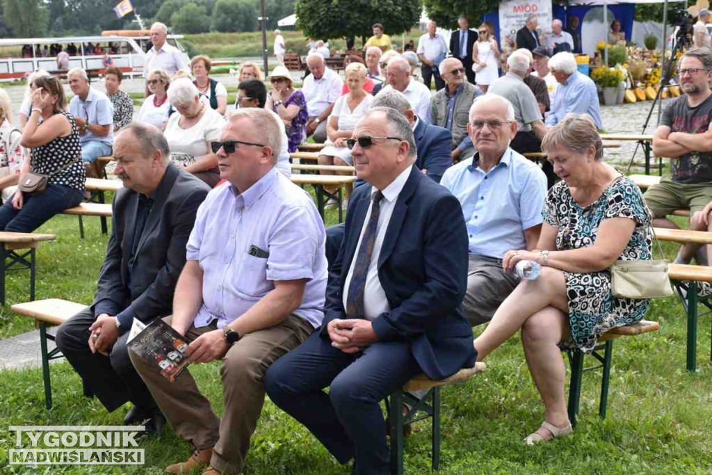 II Powiatowe Sandomierskie Święto Miodu